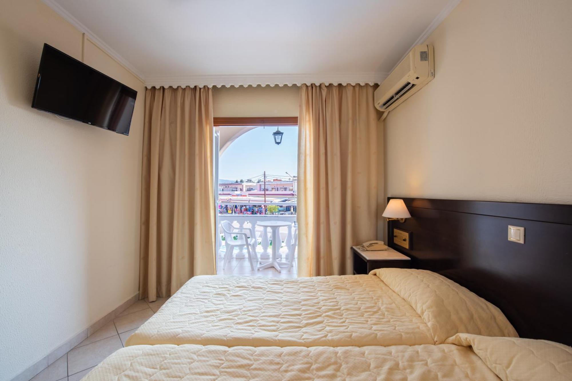 Hotel Aphrodite Corfu 3*